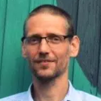 profile picture of Rob Piling